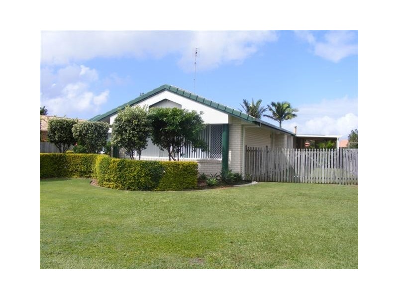 8 EDINBURGH COURT, Pottsville NSW 2489