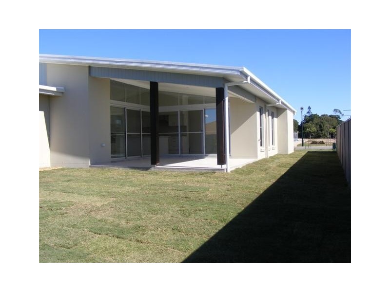 50 Lennox Circuit, Pottsville NSW 2489