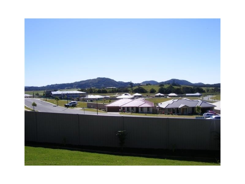 38 Newcastle Drive, Pottsville NSW 2489