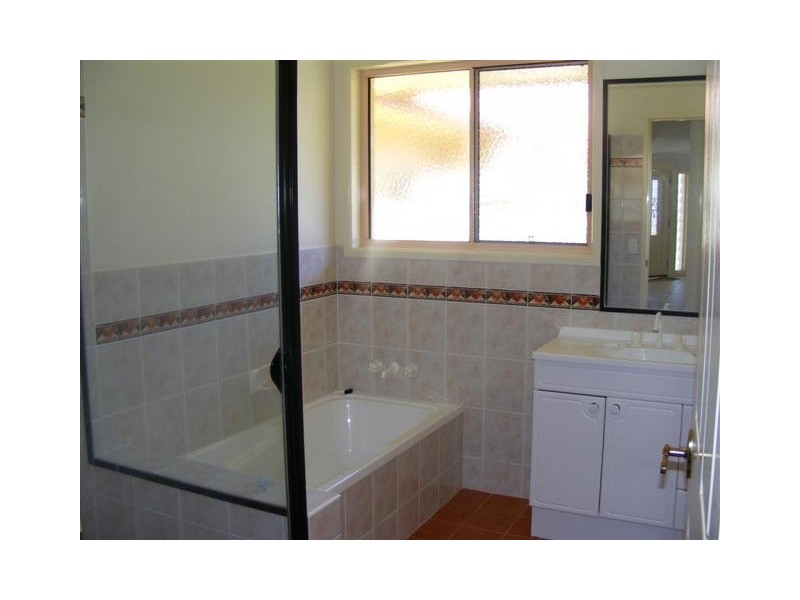 1/2 Paula Court, Pottsville NSW 2489