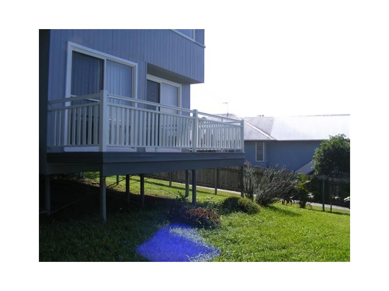 9 Flintwood Street, Pottsville NSW 2489