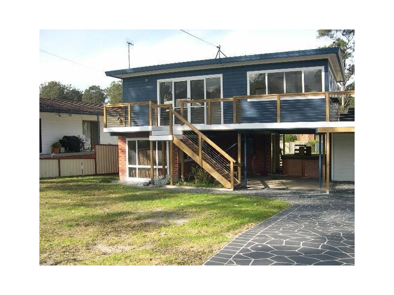 19 Graham Ave, St Georges Basin NSW 2540
