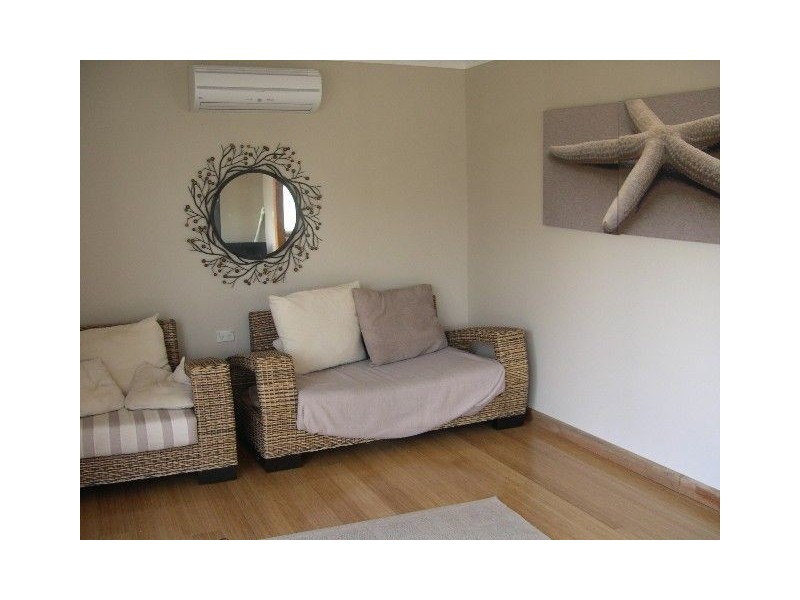 19 Graham Ave, St Georges Basin NSW 2540