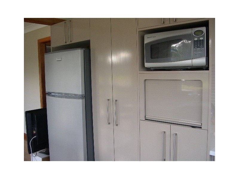 19 Graham Ave, St Georges Basin NSW 2540