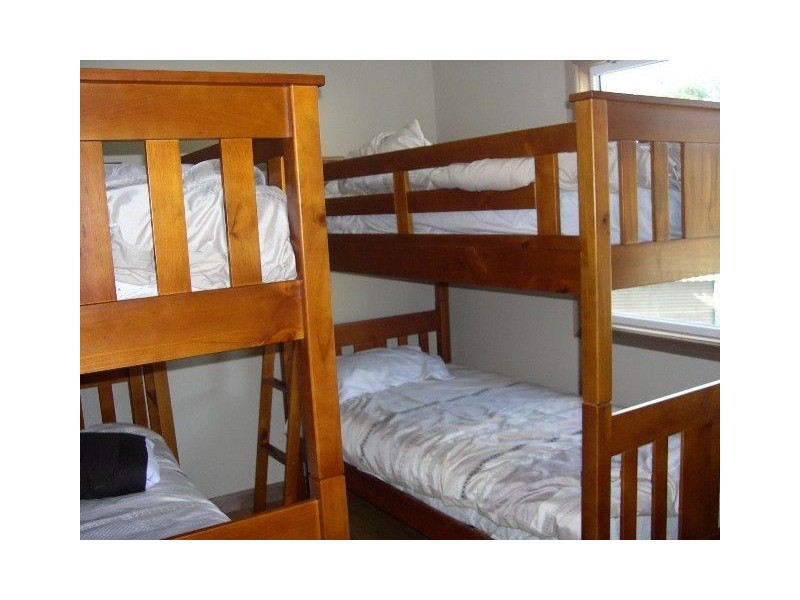 19 Graham Ave, St Georges Basin NSW 2540