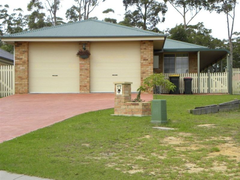 38 Hogbin Cres, Sanctuary Point NSW 2540