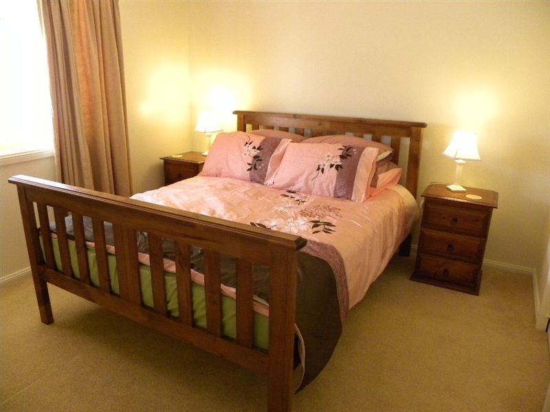 38 Hogbin Cres, Sanctuary Point NSW 2540