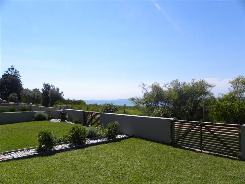 2/76 Elizabeth Drive, Vincentia NSW 2540