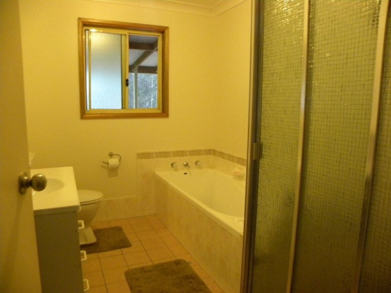 28 Harriss Ave, Basin View NSW 2540