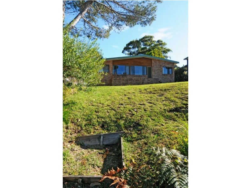 92 Cyrus Street, Hyams Beach NSW 2540