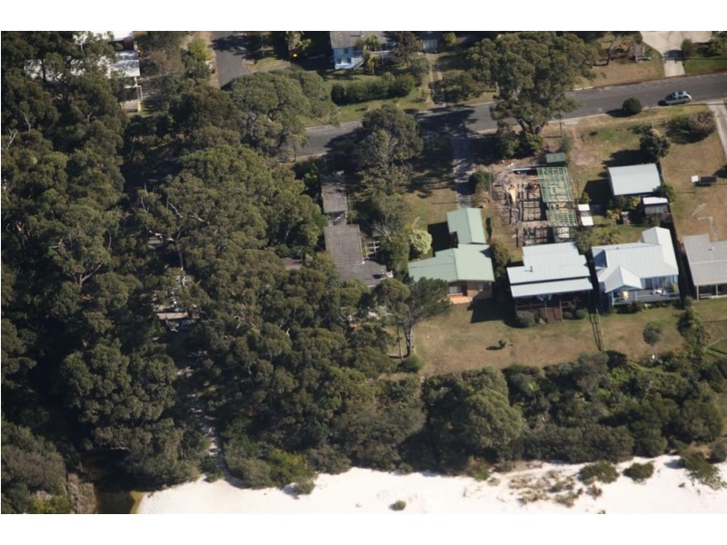 92 Cyrus Street, Hyams Beach NSW 2540