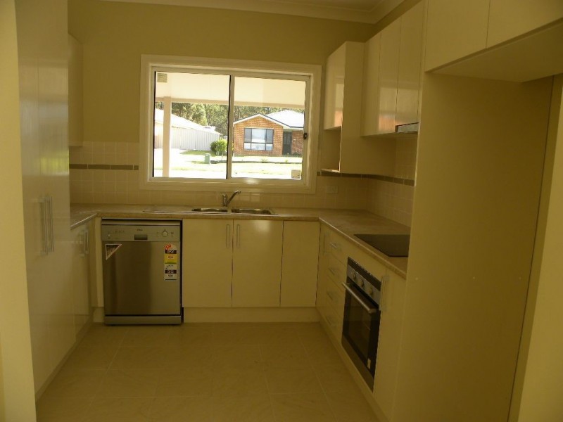 2/86 Vost Drive, Sanctuary Point NSW 2540