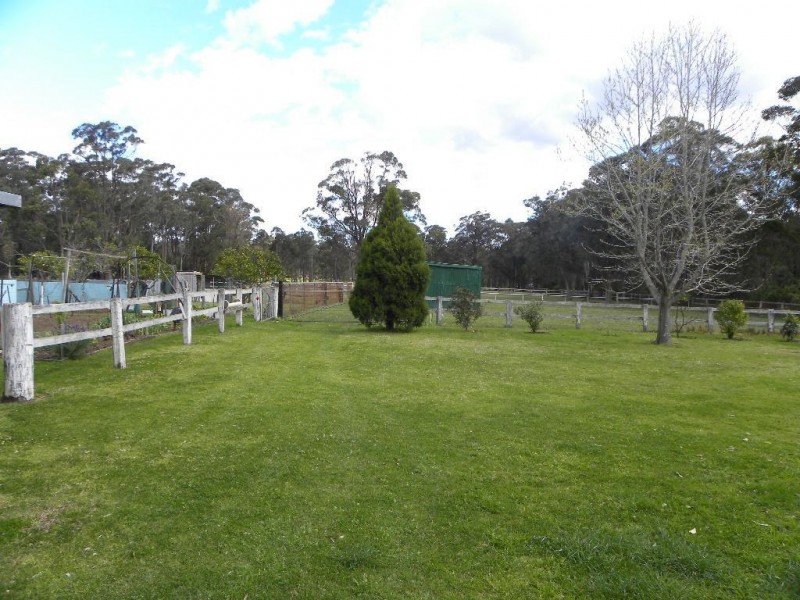 40 Jervis Bay Road, Falls Creek NSW 2540