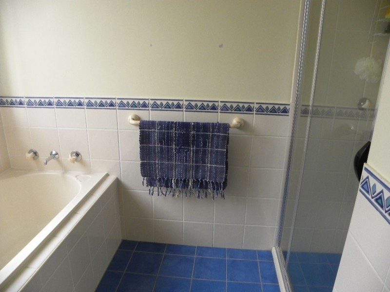 10 Tallyan Point Road, Basin View NSW 2540