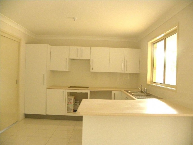 16 Hewitt Ave, St Georges Basin NSW 2540