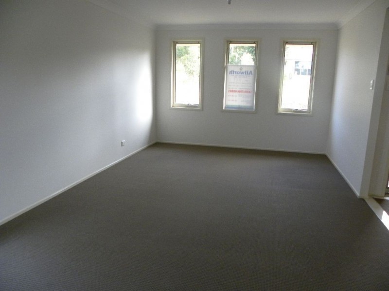 16 Hewitt Ave, St Georges Basin NSW 2540