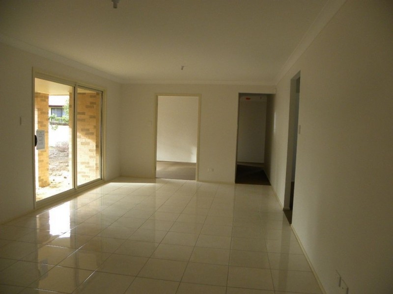 16 Hewitt Ave, St Georges Basin NSW 2540