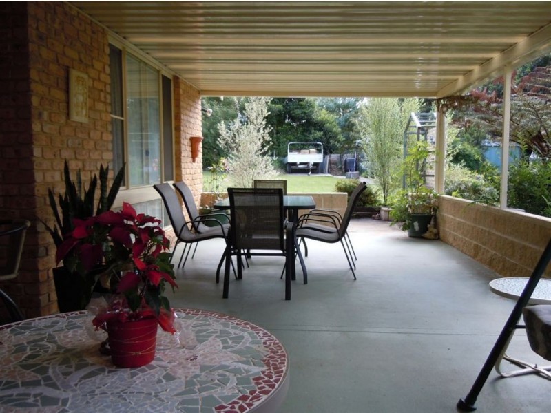 11 Riverside Esp, Basin View NSW 2540