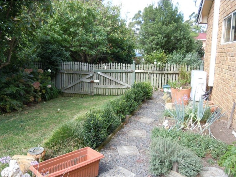 11 Riverside Esp, Basin View NSW 2540