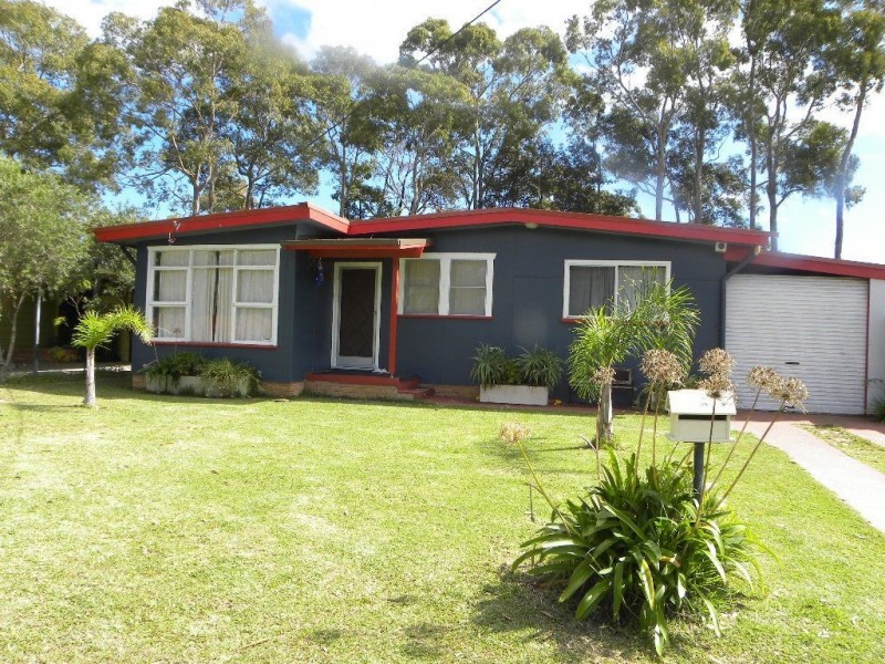 17 Roberts St, Old Erowal Bay NSW 2540