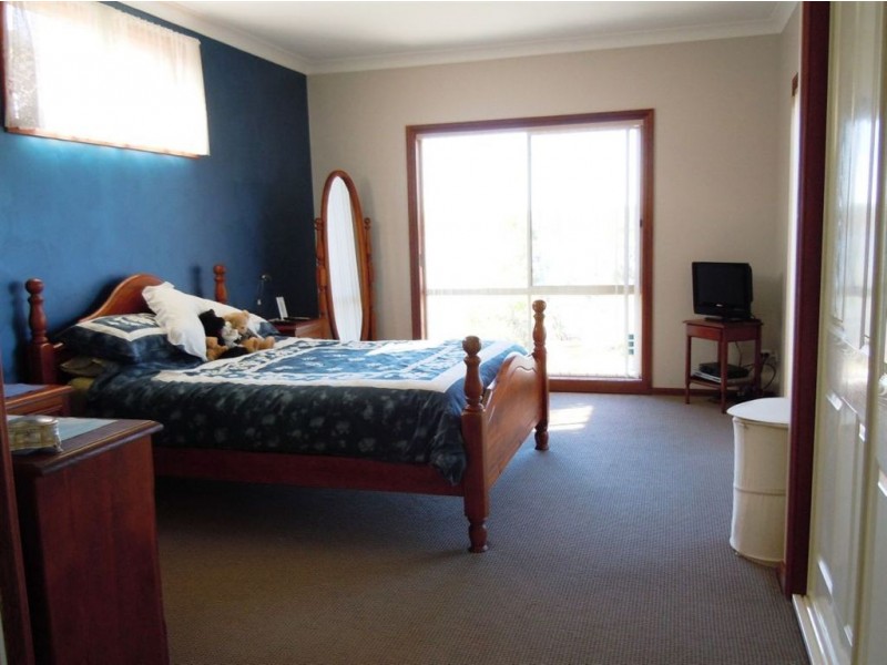 142 Sanctuary Point Road, Sanctuary Point NSW 2540