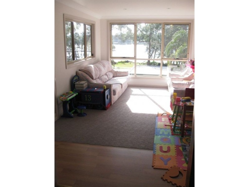 215 Walmer Avenue, Sanctuary Point NSW 2540