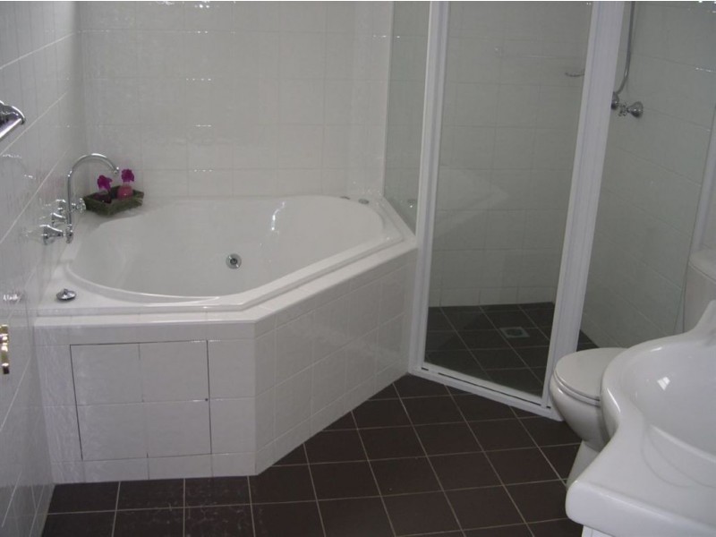 42B Waldegrave Cres, Vincentia NSW 2540