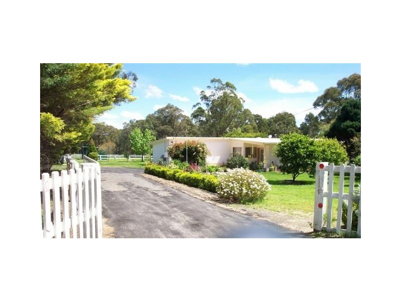 40 Jervis Bay Road, Falls Creek NSW 2540