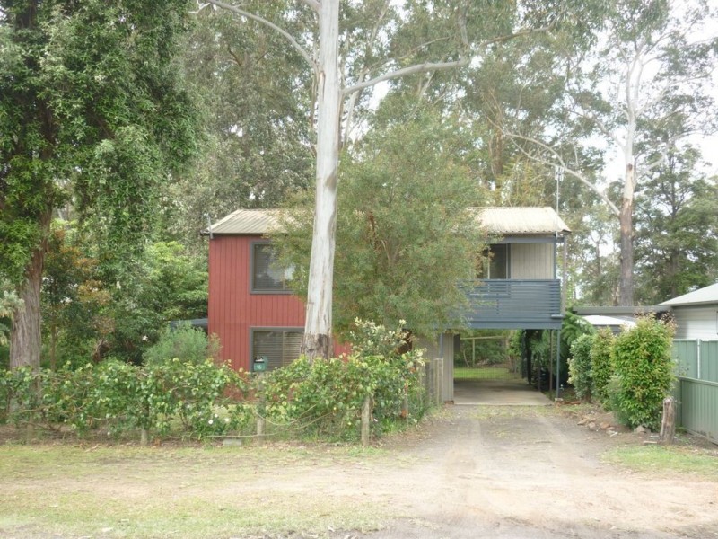 10 Elanora Parade, Basin View NSW 2540