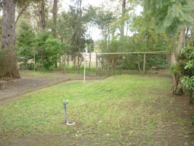 10 Elanora Parade, Basin View NSW 2540