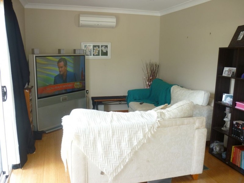 19 Graham Avenue, St Georges Basin NSW 2540