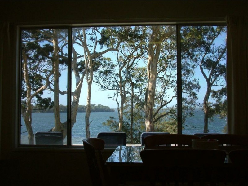 11 Walmer Avenue, Sanctuary Point NSW 2540