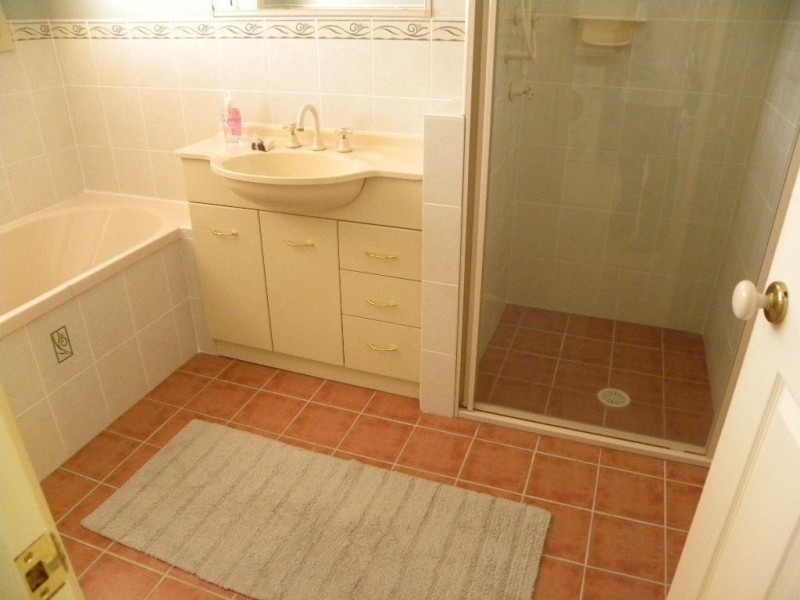 38 Hogbin Cres, Sanctuary Point NSW 2540