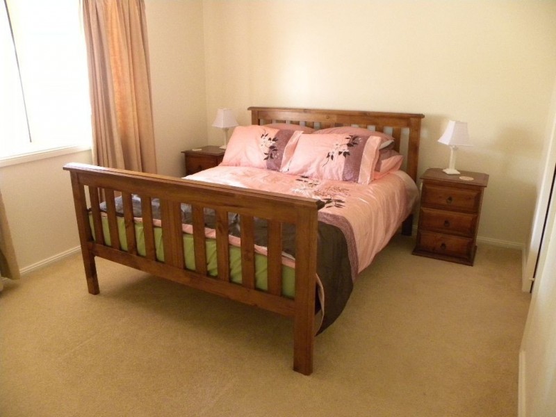 38 Hogbin Cres, Sanctuary Point NSW 2540