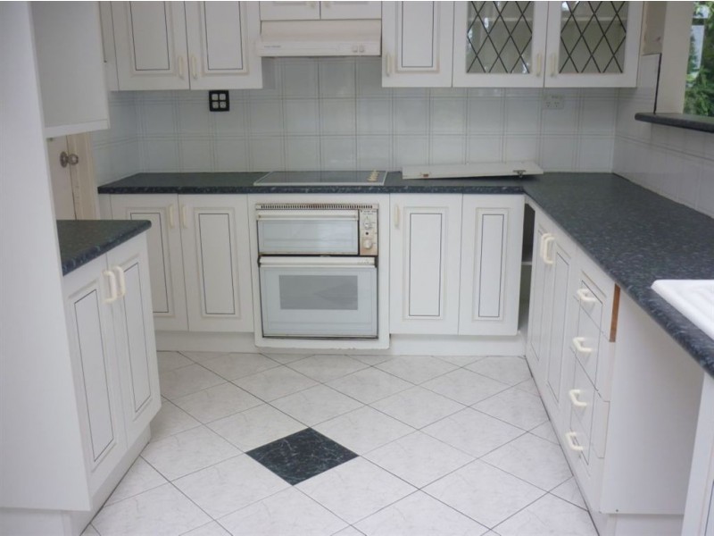 33 Frederick Street, Vincentia NSW 2540