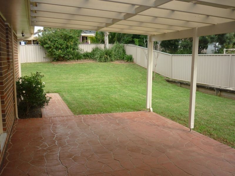 40 Gardenia Avenue, Bomaderry NSW 2541