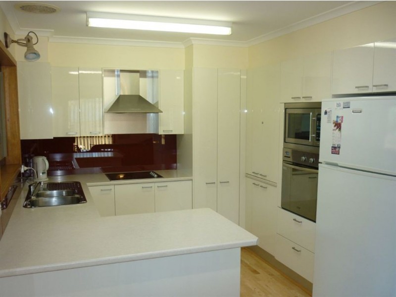 143 Elizabeth Drive, Vincentia NSW 2540