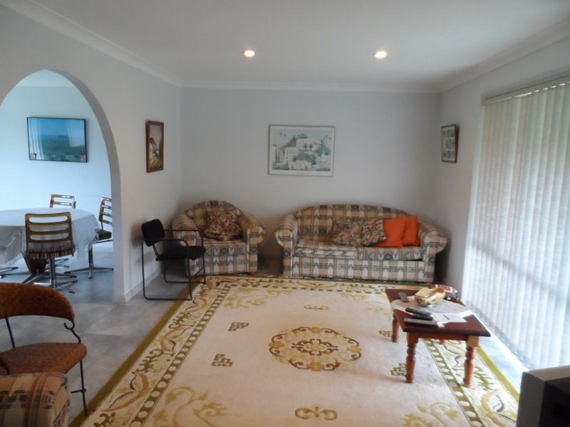 17 Battunga Drive, Tomerong NSW 2540