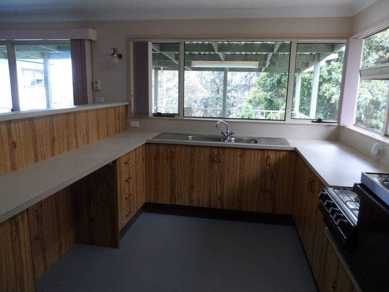 212 Loralyn Avenue, Sanctuary Point NSW 2540