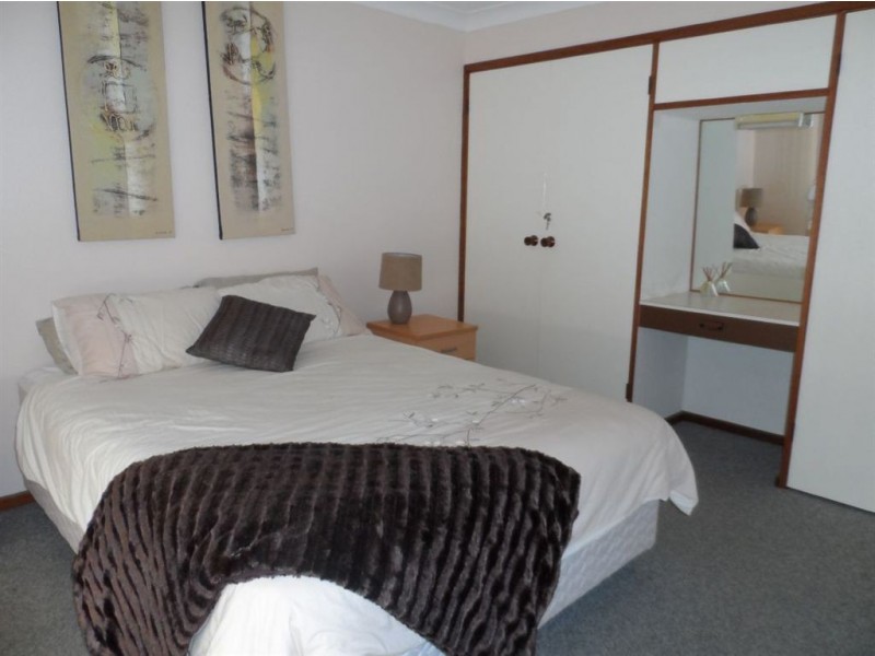 18 Beach Street, Vincentia NSW 2540