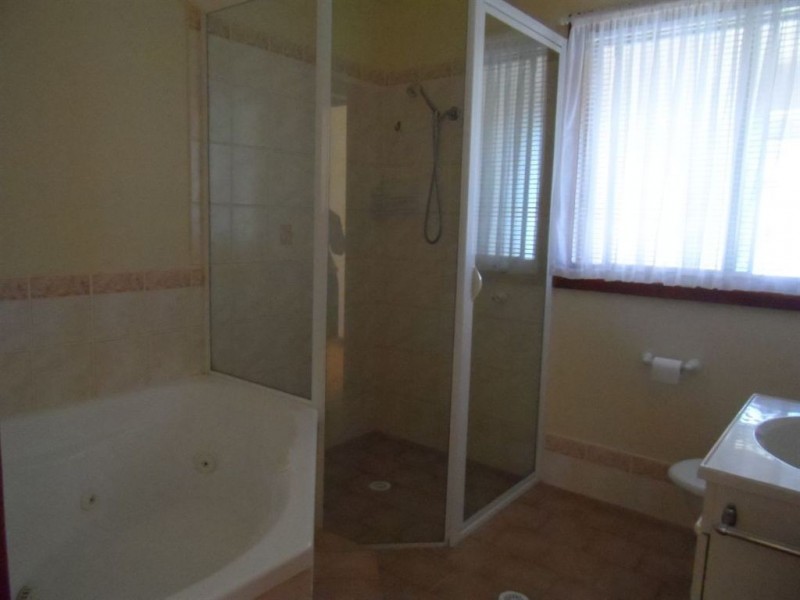 13 Walmer Avenue, Sanctuary Point NSW 2540