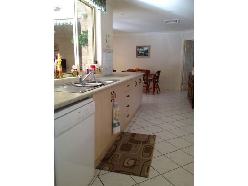 4 Claylands Drive, St Georges Basin NSW 2540