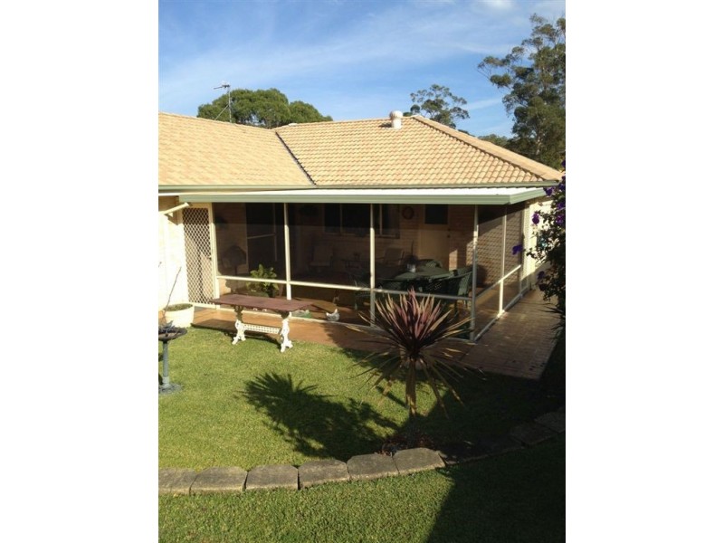 4 Claylands Drive, St Georges Basin NSW 2540