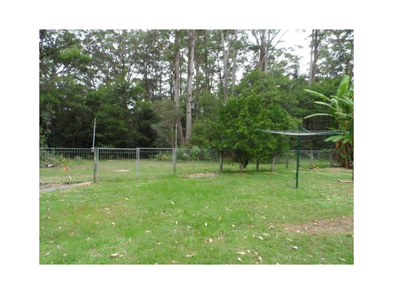 16 Watersedge Avenue, Basin View NSW 2540