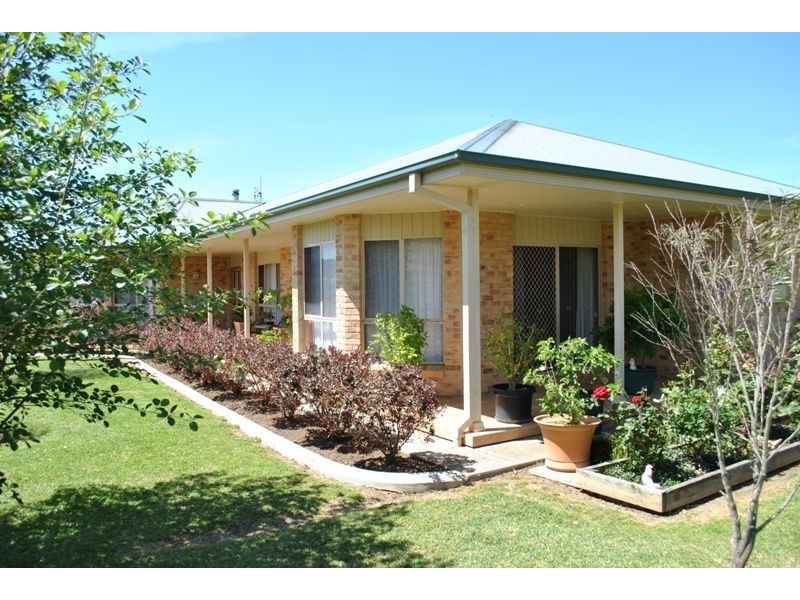 10 Dalton Place, Wandandian NSW 2540