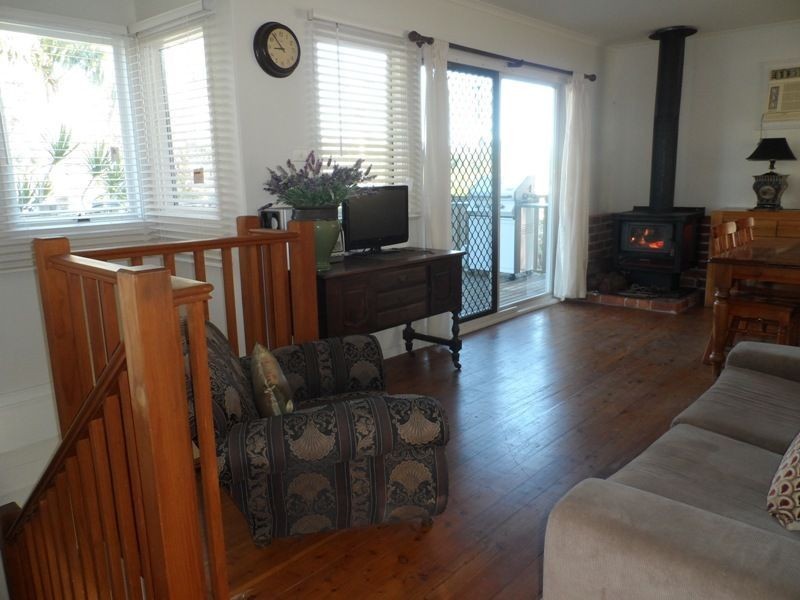 33 Audrey Avenue, Basin View NSW 2540