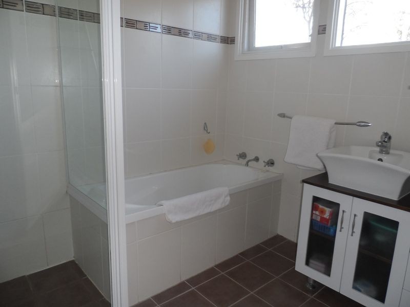 33 Audrey Avenue, Basin View NSW 2540