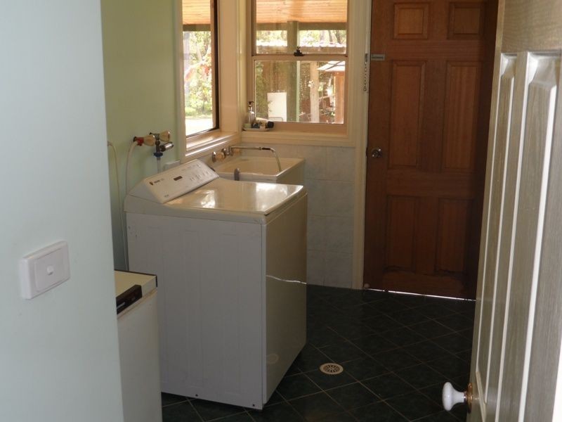 7 Hart Road, Falls Creek NSW 2540