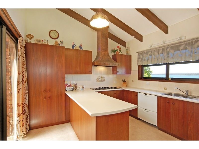 114 Basin View Parade, Basin View NSW 2540