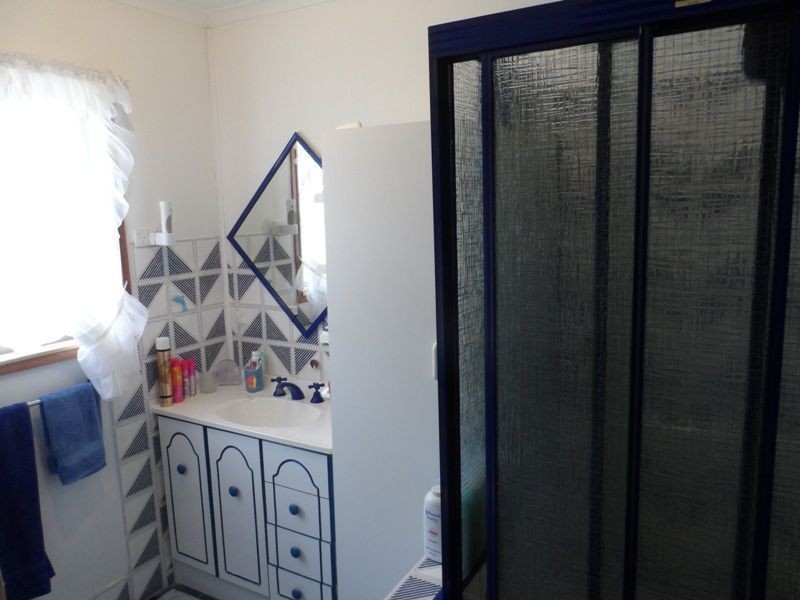 17 Graham Avenue, St Georges Basin NSW 2540